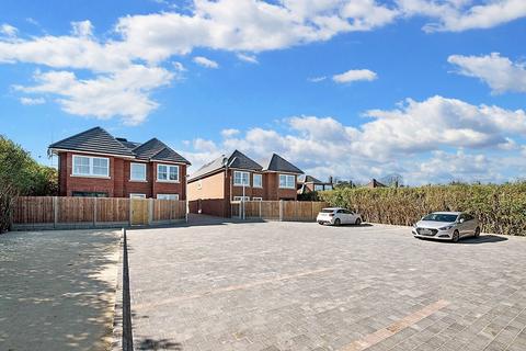 undefined, Ware Road, Hoddesdon EN11