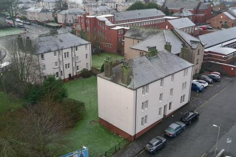 2 bedroom flat to rent, Paterson Street, Dundee DD3