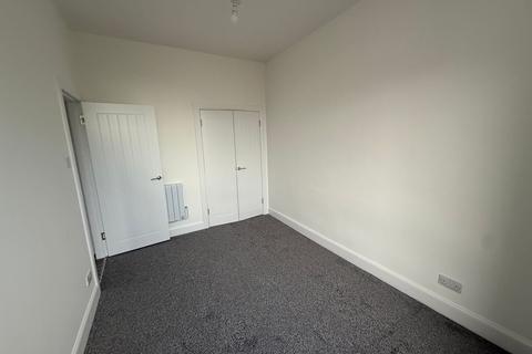 2 bedroom flat to rent, Hilltown, Dundee DD3