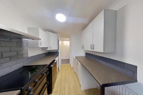 2 bedroom flat to rent, Lincoln House Redcliffe Road, Nottingham, Nottinghamshire, NG3