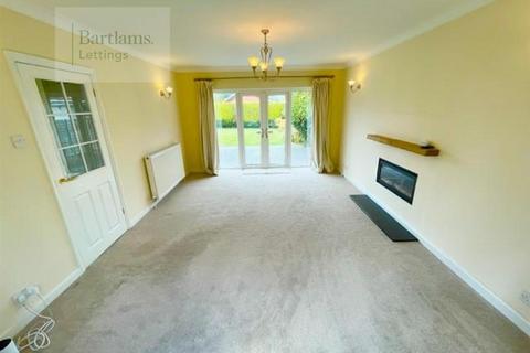 4 bedroom detached house to rent, Mount Road, Tettenhall Wood, Wolverhampton