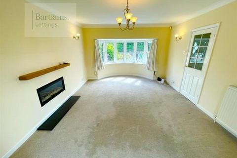 4 bedroom detached house to rent, Mount Road, Tettenhall Wood, Wolverhampton