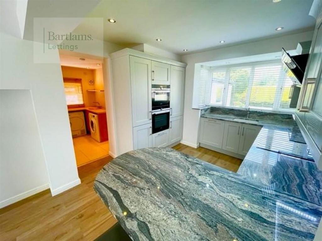 Kitchen/Utility