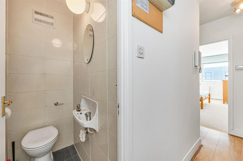 Eden Harper - Park South  Austin Road  SW11 5 JN 18