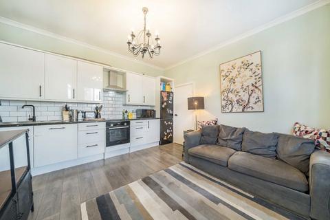 2 bedroom maisonette for sale, Melrose Avenue, London