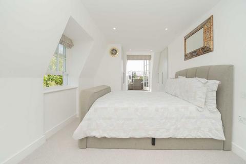3 bedroom flat for sale, Lisgar Terrace, West Kensington W14