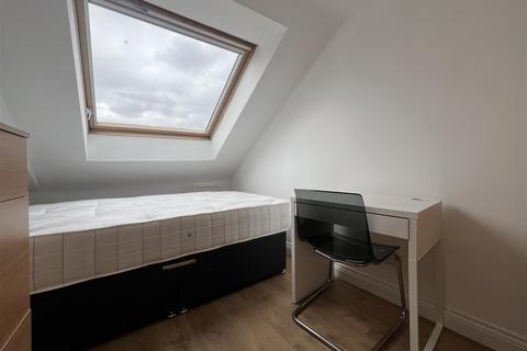 3 bedroom apartment to rent, Eslington Terrace, Newcastle Upon Tyne