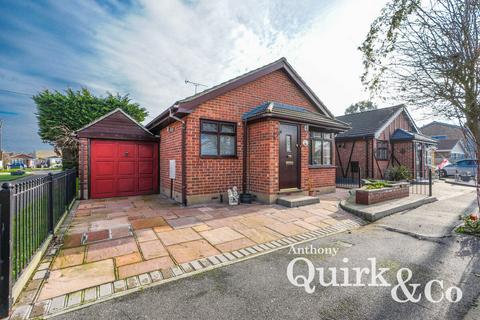 2 bedroom detached bungalow for sale, Lottem Road, Canvey Island, SS8