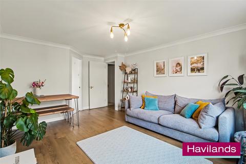 2 bedroom flat for sale, Buchanan Close, London