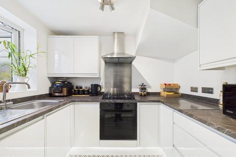 3 bedroom terraced house for sale, Talisman Street, Hitchin, SG4