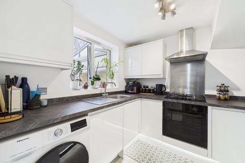 3 bedroom terraced house for sale, Talisman Street, Hitchin, SG4