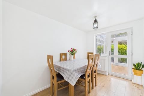 3 bedroom terraced house for sale, Talisman Street, Hitchin, SG4
