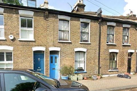 3 bedroom terraced house for sale, 15 Petergate, Battersea, London, SW11 2UE