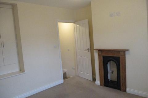 2 bedroom terraced house to rent, Eastcott Hill, Old Town