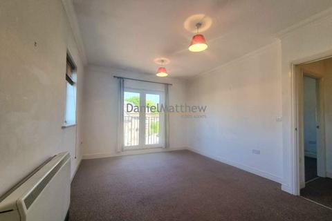 1 bedroom apartment to rent, Longacres, Bridgend, CF31