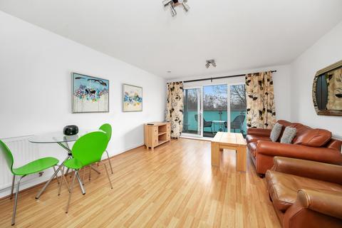 2 bedroom apartment for sale, Evelyn Court, Burdett Road, London, E3