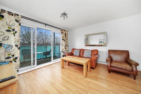 2 bedroom apartment for sale, Evelyn Court, Burdett Road, London, E3