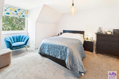 4 bedroom townhouse for sale, Madhuran Court, Strood