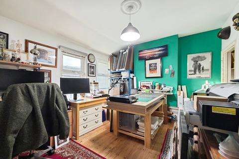 4 bedroom townhouse for sale, Darby Road, Folkestone