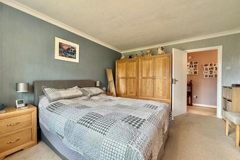 2 bedroom detached bungalow for sale, Bushy Croft, Bexhill-on-Sea, TN39