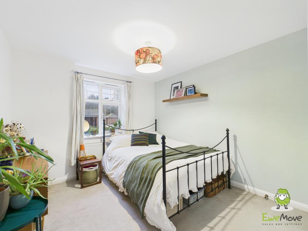 Ewe Move Estate Agents Basingstoke -Elder House -Be