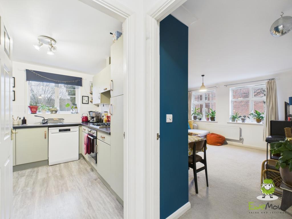 Ewe Move Estate Agents Basingstoke -Elder House -Ha