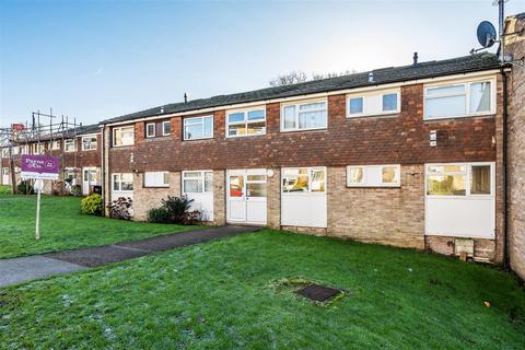 2 bedroom flat for sale, Barnetts Shaw, Oxted