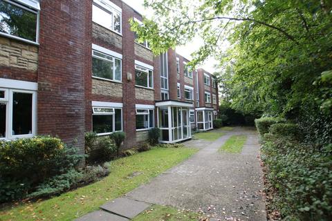 3 bedroom flat for sale, Woodcote Road, Wallington, SM6