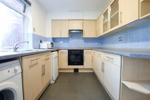 undefined, Woodcote Road, Wallington, SM6