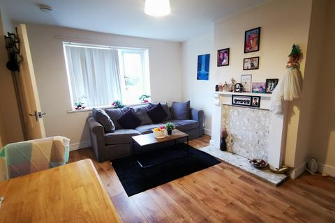 2 bedroom semi-detached house to rent, Deanham Gardens, Fenham, Newcastle upon Tyne, NE5