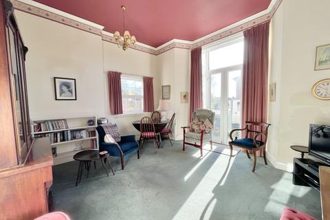 2 bedroom flat for sale, Fairpark Road, St Leonards, EX2