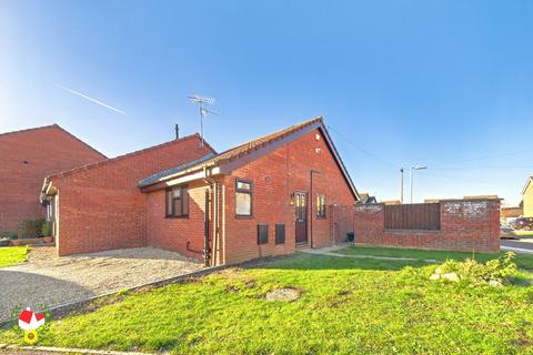 2 bedroom terraced bungalow for sale, The Willows, Quedgeley, GL2