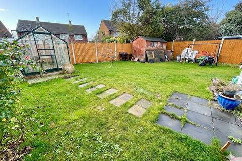 3 bedroom semi-detached house for sale, Kirkwood Road, Luton, Bedfordshire, LU4 0QS
