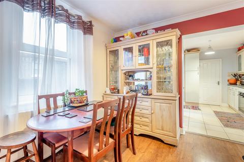 3 bedroom detached house for sale, New Road, Ditton