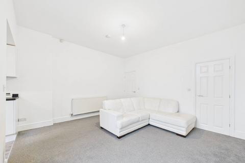 2 bedroom terraced house to rent, Upper George Street, Manchester M29