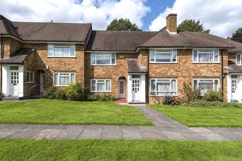2 bedroom flat to rent, Kerry Court, Stanmore, HA7
