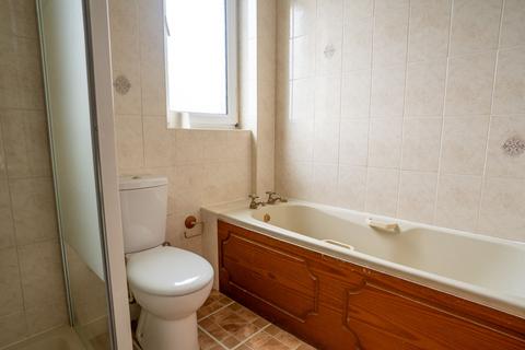 2 bedroom flat for sale, Centre Street, Kelty, KY4