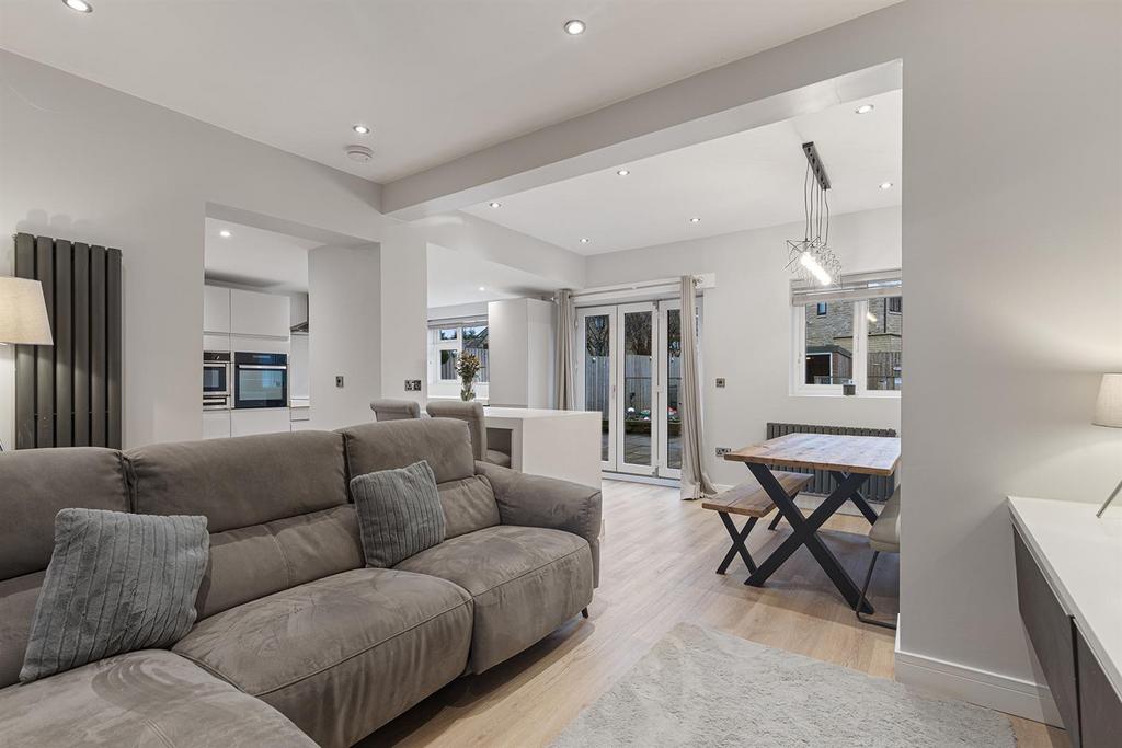 8 Clough Lane, Rastrick, Brighouse 10 297.jpg