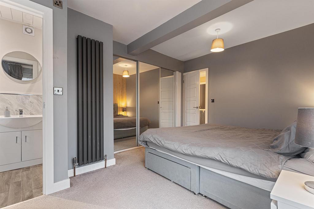 8 Clough Lane, Rastrick, Brighouse 35 297.jpg
