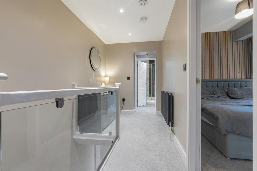 8 Clough Lane, Rastrick, Brighouse 30 297.jpg