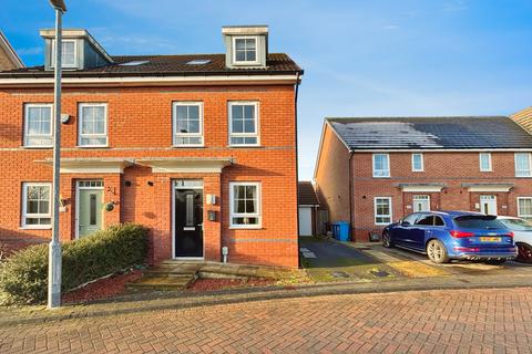 4 bedroom semi-detached house for sale, Primrose Way, Hull HU7