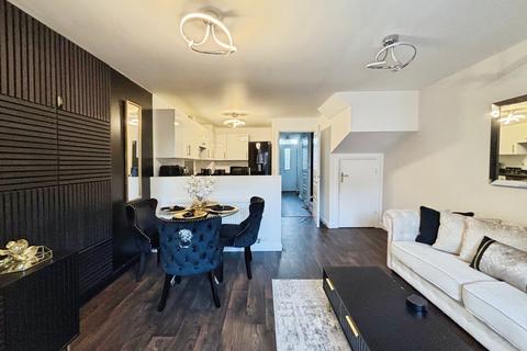 4 bedroom semi-detached house for sale, Primrose Way, Hull HU7