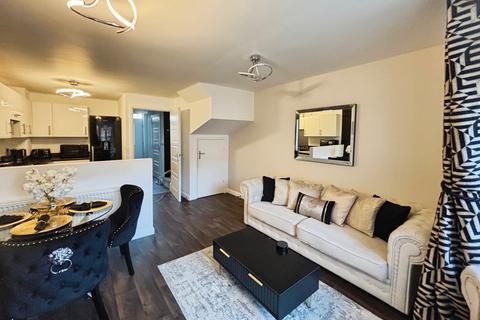 4 bedroom semi-detached house for sale, Primrose Way, Hull HU7