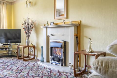 2 bedroom bungalow for sale, Silverdale Court, York