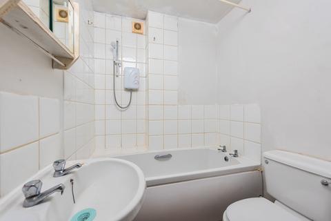 1 bedroom flat to rent, High Street, Aldershot GU11
