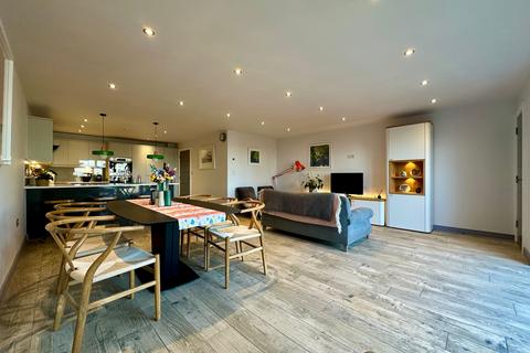 3 bedroom terraced house for sale, Gobions Farm Chase, Billericay CM11