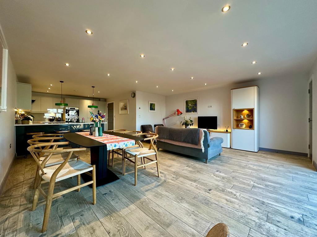 Kitchen/Diner/Lounge