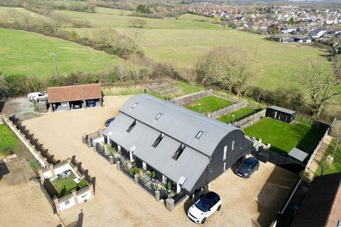 3 bedroom terraced house for sale, Gobions Farm Chase, Billericay CM11