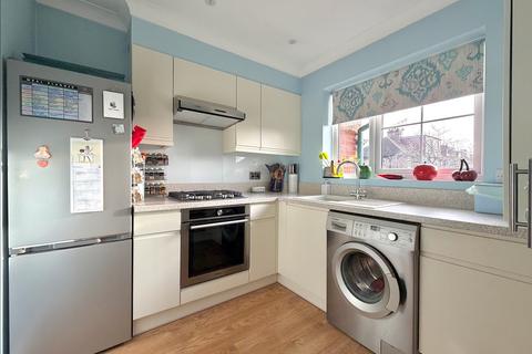 1 bedroom flat for sale, Northfield Gardens, Watford, WD24