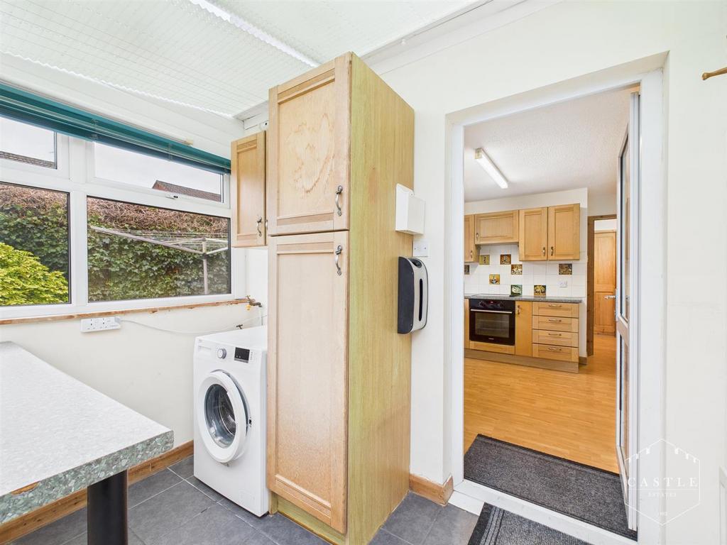 Rear porch/utility room